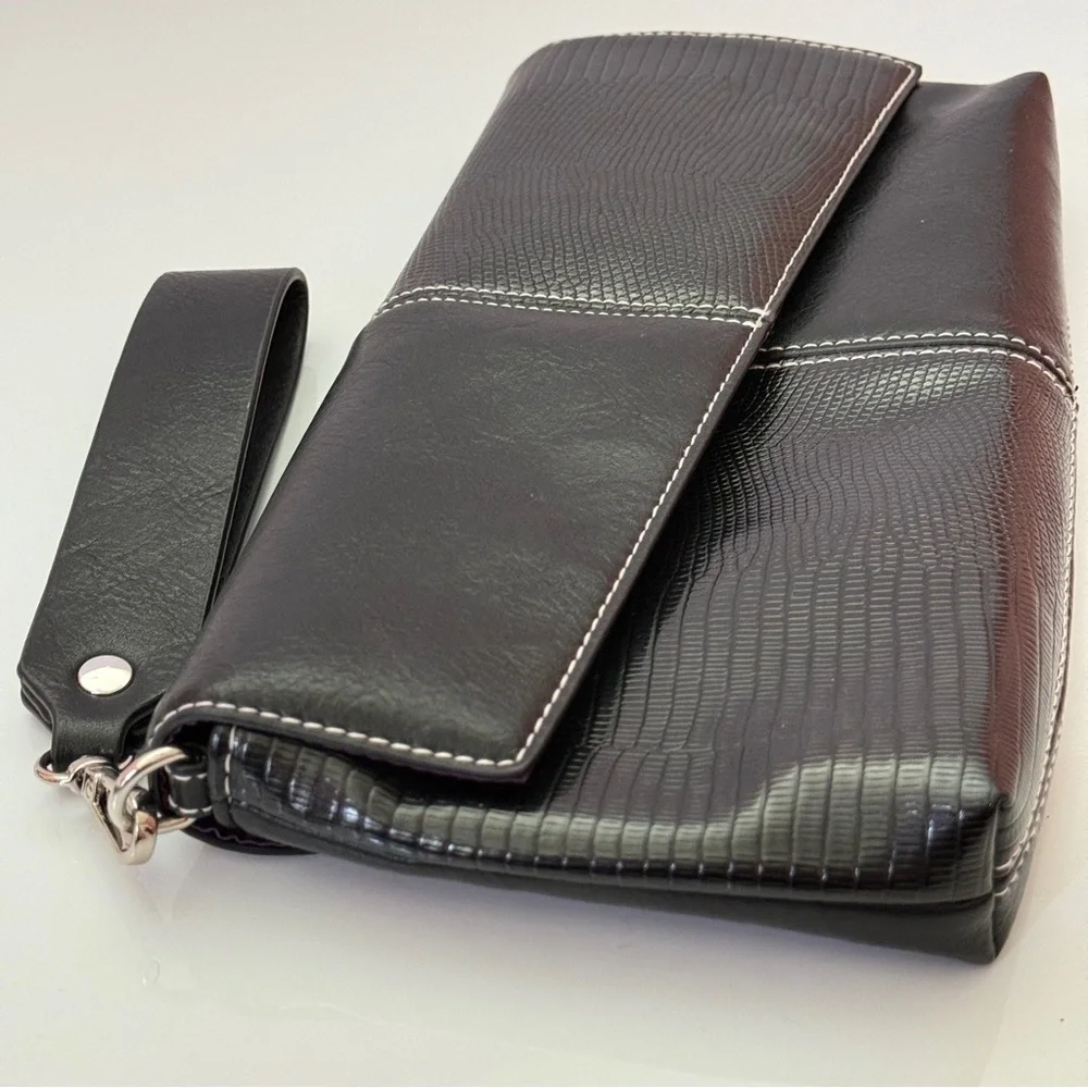 Cato Black Wristlet Bag